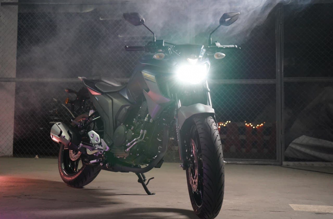 FZ25