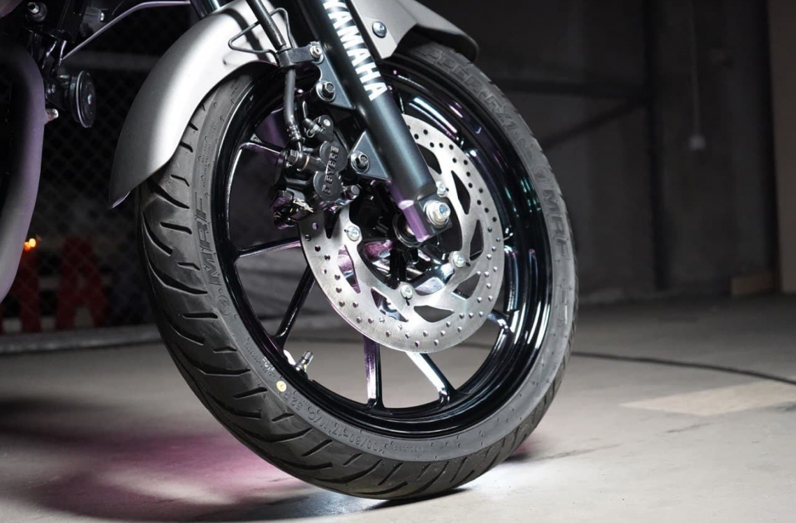 FZ25