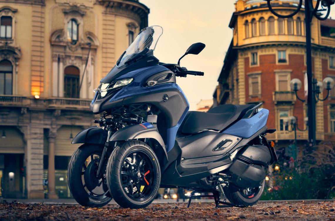 Tricity 300