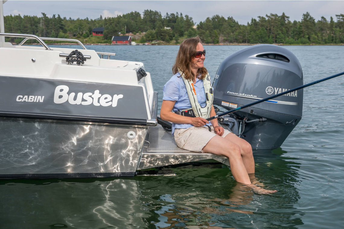 Buster Cabin E Q