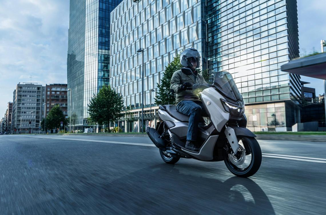 NMAX 125 Tech MAX