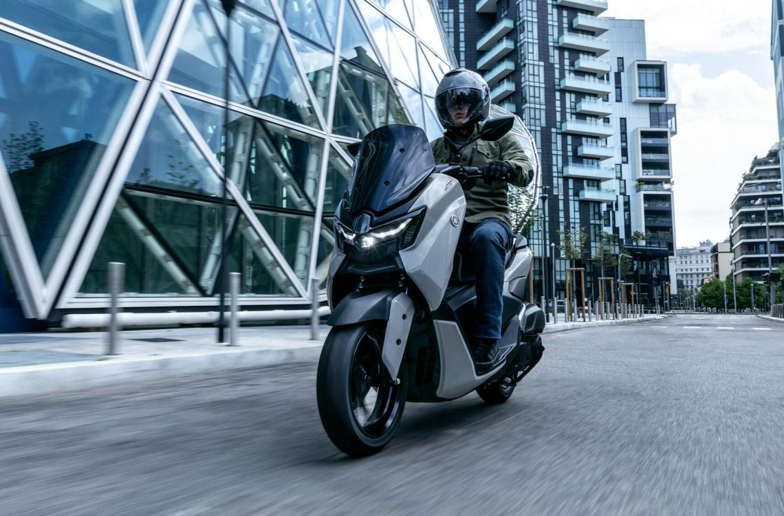 NMAX 125 Tech MAX