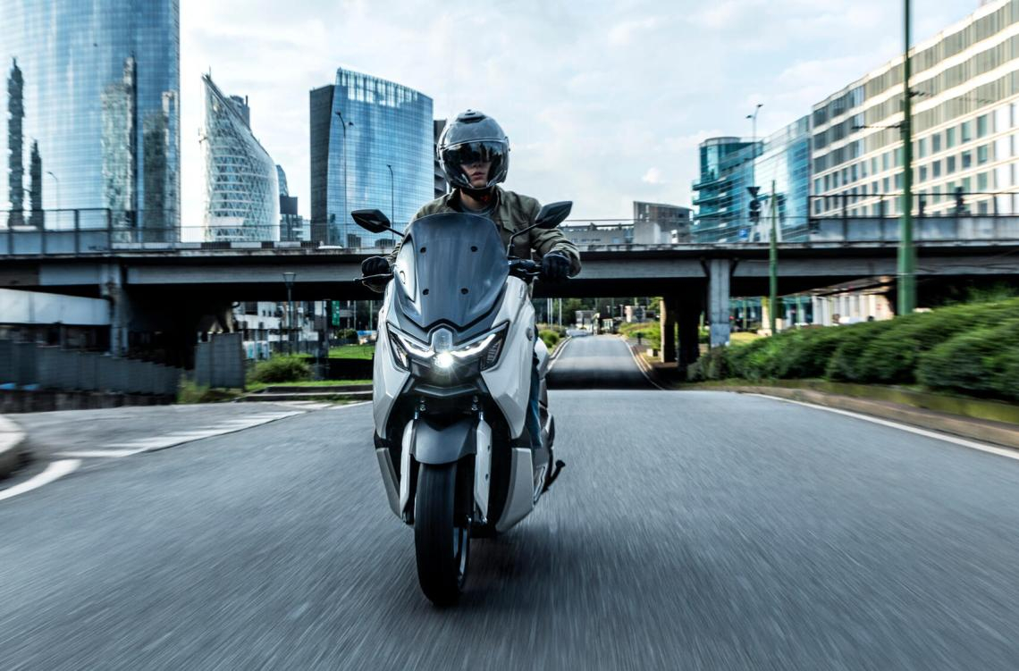 NMAX 125 Tech MAX