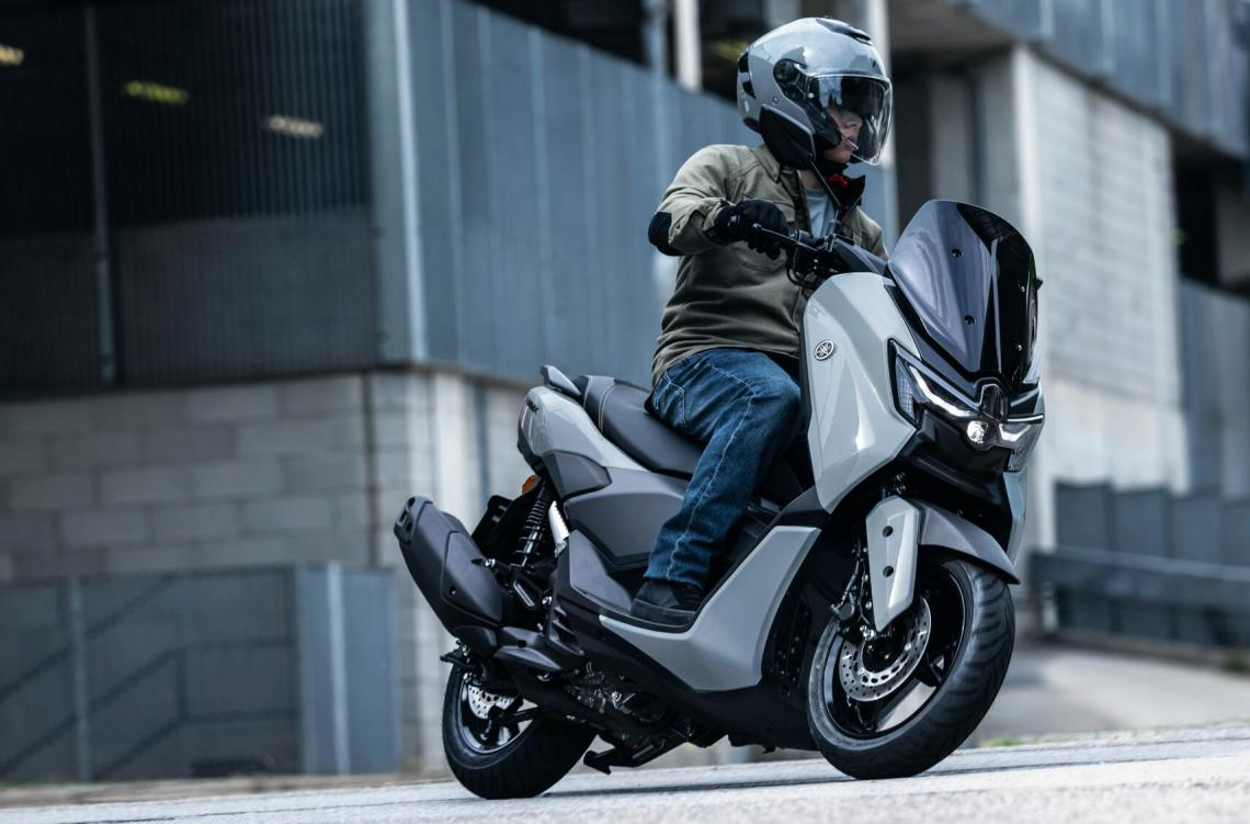 NMAX 125 Tech MAX