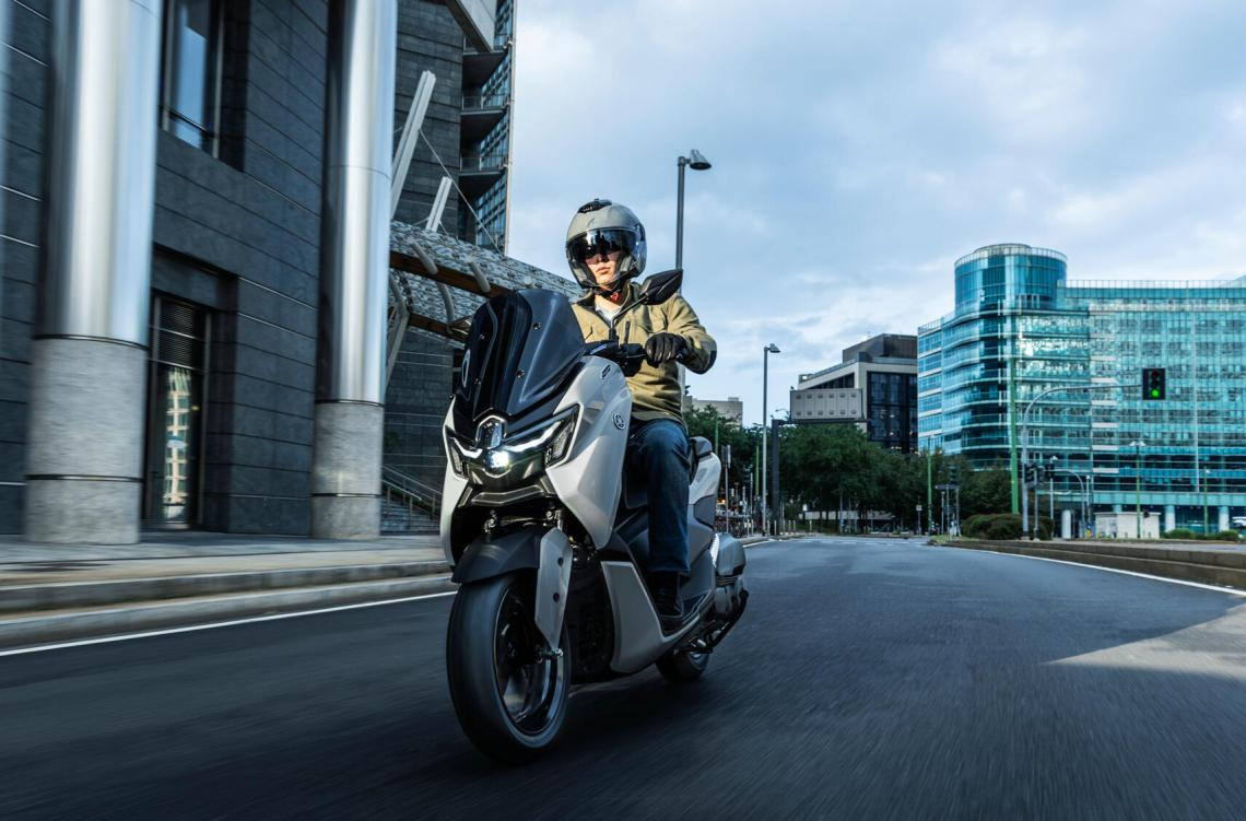 NMAX 125 Tech MAX