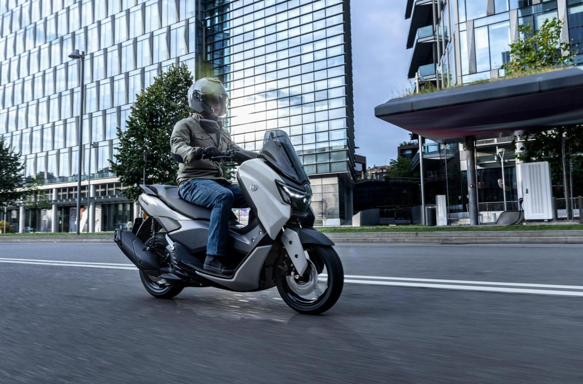 NMAX 125 Tech MAX