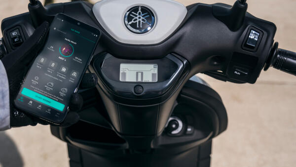 Возможность подключения через приложение MyRide от Yamaha 
