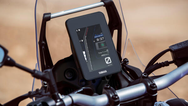 5-дюймовый цветной TFT-дисплей с возможностью подключения смартфона 